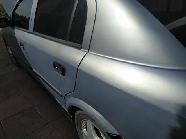 Сірий Опель Астра, об'ємом двигуна 1.7 л та пробігом 250 тис. км за 2200 $, фото 2 на Automoto.ua