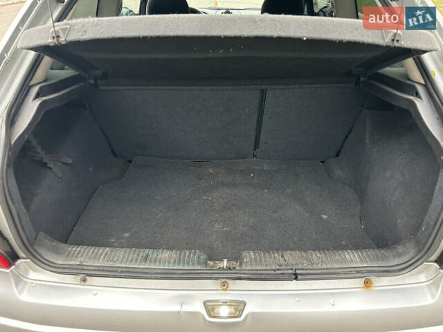 Серый Опель Астра, объемом двигателя 2 л и пробегом 362 тыс. км за 2100 $, фото 18 на Automoto.ua