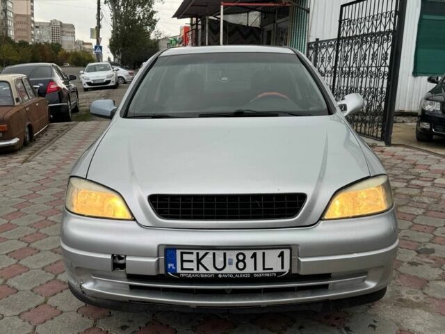 Серый Опель Астра, объемом двигателя 1.8 л и пробегом 300 тыс. км за 1199 $, фото 1 на Automoto.ua