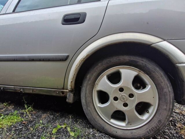 Сірий Опель Астра, об'ємом двигуна 1.7 л та пробігом 327 тис. км за 2500 $, фото 6 на Automoto.ua