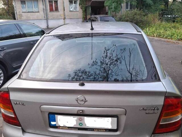 Серый Опель Астра, объемом двигателя 1.6 л и пробегом 2 тыс. км за 1500 $, фото 5 на Automoto.ua