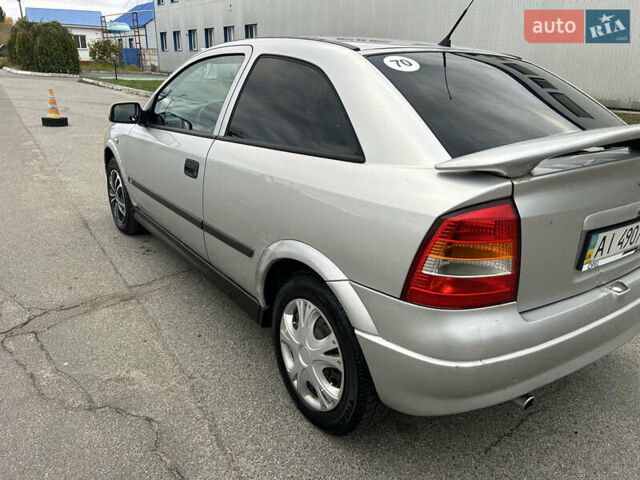 Серый Опель Астра, объемом двигателя 2 л и пробегом 362 тыс. км за 2100 $, фото 3 на Automoto.ua