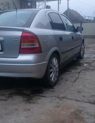 Серый Опель Астра, объемом двигателя 1.6 л и пробегом 268 тыс. км за 3500 $, фото 1 на Automoto.ua