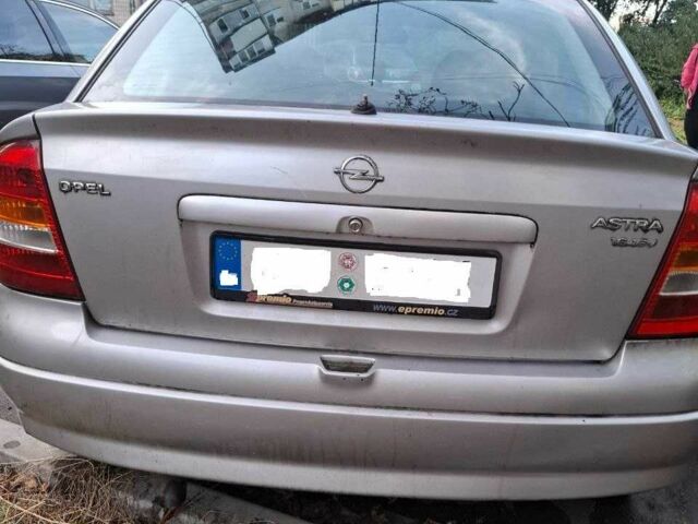 Серый Опель Астра, объемом двигателя 1.6 л и пробегом 2 тыс. км за 1500 $, фото 6 на Automoto.ua