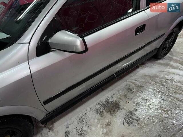 Серый Опель Астра, объемом двигателя 1.6 л и пробегом 453 тыс. км за 2000 $, фото 7 на Automoto.ua