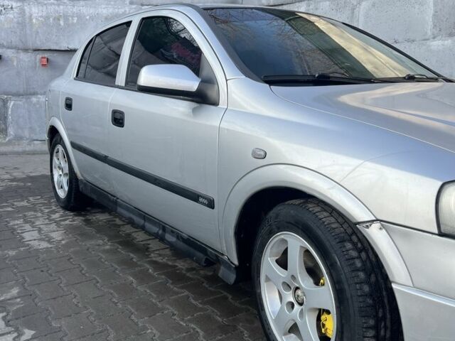 Сірий Опель Астра, об'ємом двигуна 1.8 л та пробігом 318 тис. км за 2700 $, фото 16 на Automoto.ua