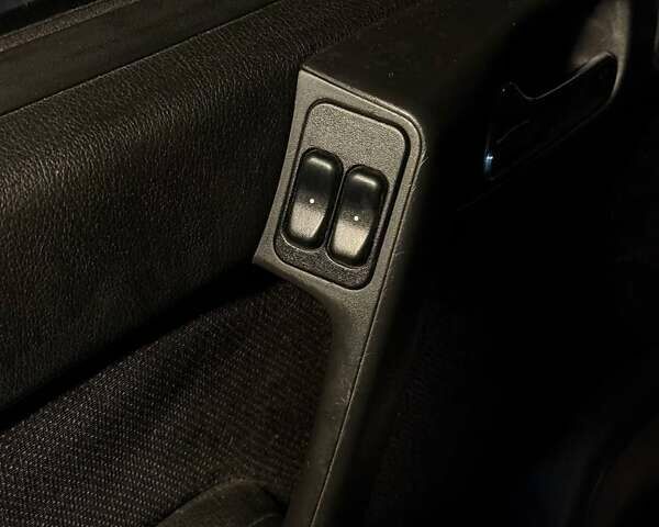 Серый Опель Астра, объемом двигателя 1.6 л и пробегом 453 тыс. км за 2000 $, фото 21 на Automoto.ua