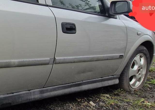 Серый Опель Астра, объемом двигателя 1.69 л и пробегом 327 тыс. км за 2500 $, фото 4 на Automoto.ua