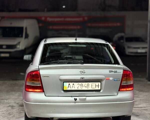 Серый Опель Астра, объемом двигателя 1.6 л и пробегом 453 тыс. км за 2000 $, фото 17 на Automoto.ua