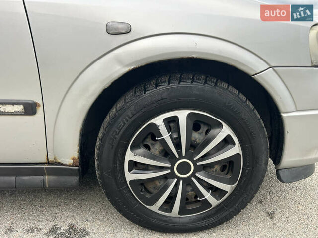 Серый Опель Астра, объемом двигателя 2 л и пробегом 362 тыс. км за 2100 $, фото 11 на Automoto.ua