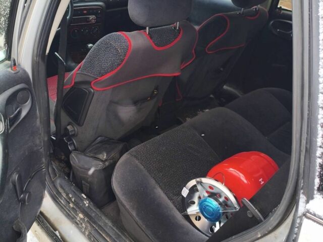 Серый Опель Астра, объемом двигателя 2 л и пробегом 250 тыс. км за 1443 $, фото 2 на Automoto.ua