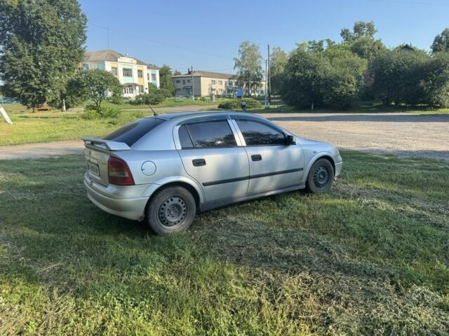 Серый Опель Астра, объемом двигателя 2 л и пробегом 304 тыс. км за 2700 $, фото 3 на Automoto.ua