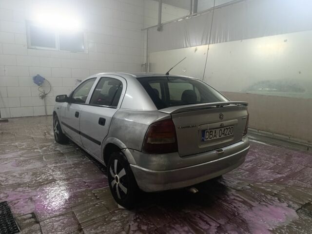 Сірий Опель Астра, об'ємом двигуна 1.7 л та пробігом 333 тис. км за 1100 $, фото 2 на Automoto.ua