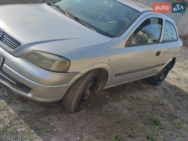 Сірий Опель Астра, об'ємом двигуна 2 л та пробігом 350 тис. км за 1200 $, фото 1 на Automoto.ua