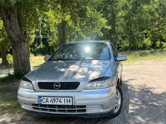 Сірий Опель Астра, об'ємом двигуна 1.8 л та пробігом 398 тис. км за 2400 $, фото 2 на Automoto.ua