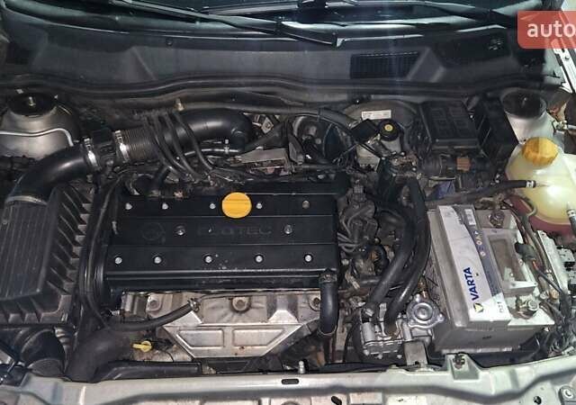 Серый Опель Астра, объемом двигателя 2 л и пробегом 341 тыс. км за 4000 $, фото 10 на Automoto.ua