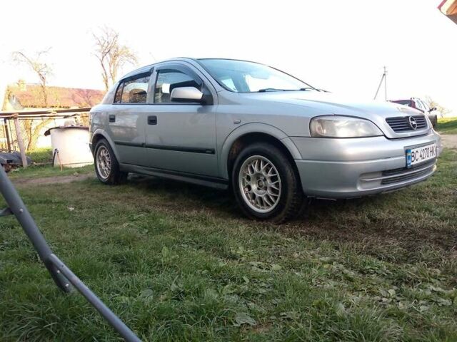 Серый Опель Астра, объемом двигателя 1.69 л и пробегом 300 тыс. км за 2900 $, фото 10 на Automoto.ua