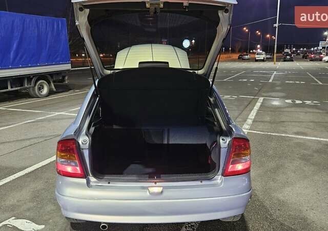 Серый Опель Астра, объемом двигателя 2 л и пробегом 341 тыс. км за 4000 $, фото 9 на Automoto.ua