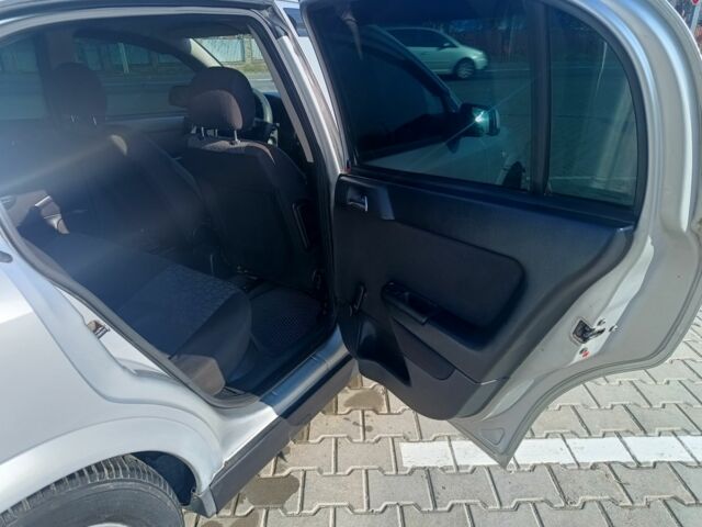 Сірий Опель Астра, об'ємом двигуна 1.6 л та пробігом 308 тис. км за 2650 $, фото 4 на Automoto.ua