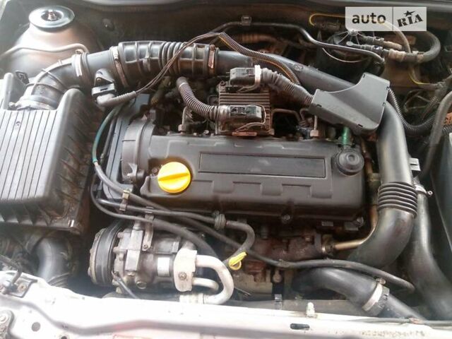 Серый Опель Астра, объемом двигателя 1.69 л и пробегом 300 тыс. км за 2900 $, фото 5 на Automoto.ua