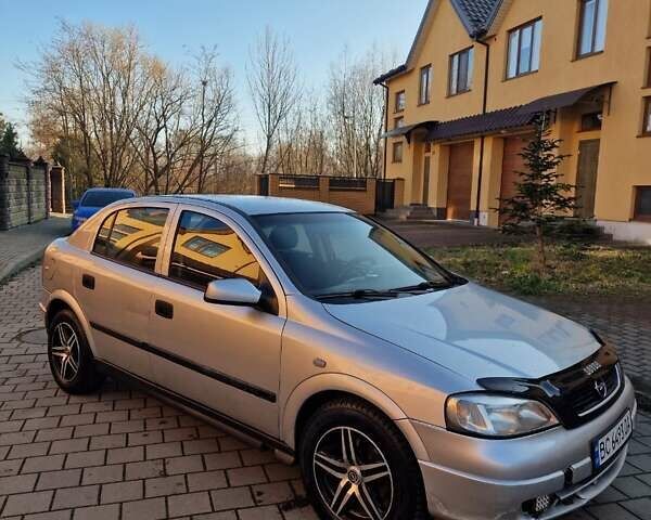 Серый Опель Астра, объемом двигателя 2 л и пробегом 398 тыс. км за 2350 $, фото 1 на Automoto.ua