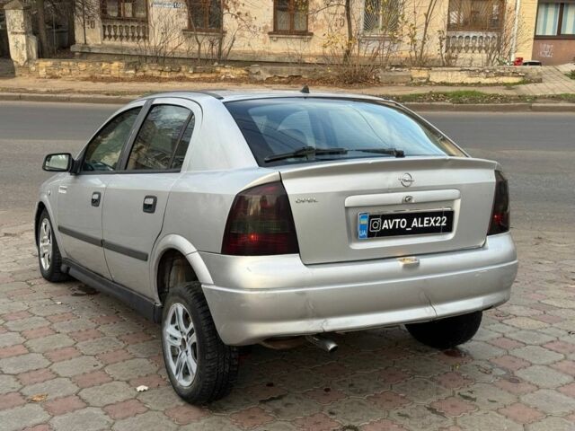 Серый Опель Астра, объемом двигателя 1.7 л и пробегом 300 тыс. км за 899 $, фото 4 на Automoto.ua