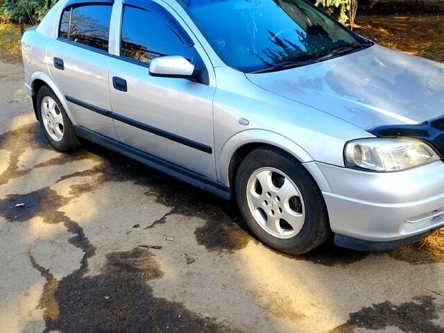 Сірий Опель Астра, об'ємом двигуна 2 л та пробігом 286 тис. км за 3200 $, фото 1 на Automoto.ua