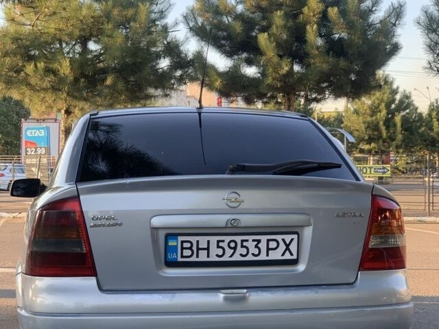 Сірий Опель Астра, об'ємом двигуна 2 л та пробігом 300 тис. км за 2500 $, фото 2 на Automoto.ua