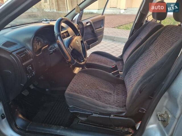 Серый Опель Астра, объемом двигателя 2 л и пробегом 342 тыс. км за 2000 $, фото 8 на Automoto.ua