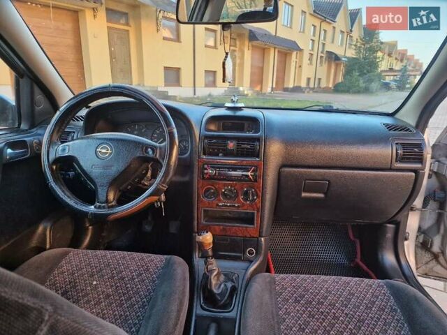 Серый Опель Астра, объемом двигателя 2 л и пробегом 398 тыс. км за 2350 $, фото 5 на Automoto.ua