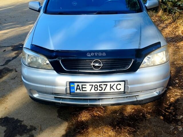 Сірий Опель Астра, об'ємом двигуна 2 л та пробігом 286 тис. км за 3200 $, фото 2 на Automoto.ua