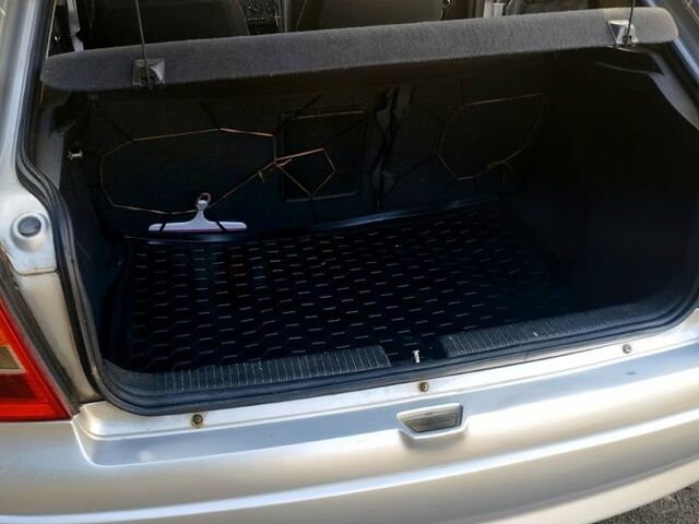 Сірий Опель Астра, об'ємом двигуна 2 л та пробігом 286 тис. км за 3200 $, фото 9 на Automoto.ua