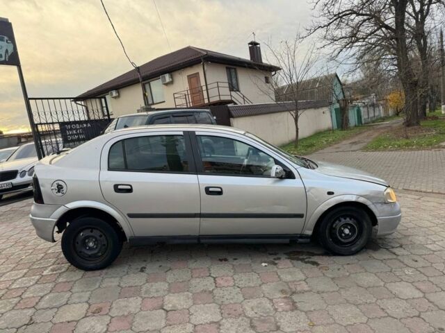 Серый Опель Астра, объемом двигателя 1.7 л и пробегом 300 тыс. км за 899 $, фото 6 на Automoto.ua