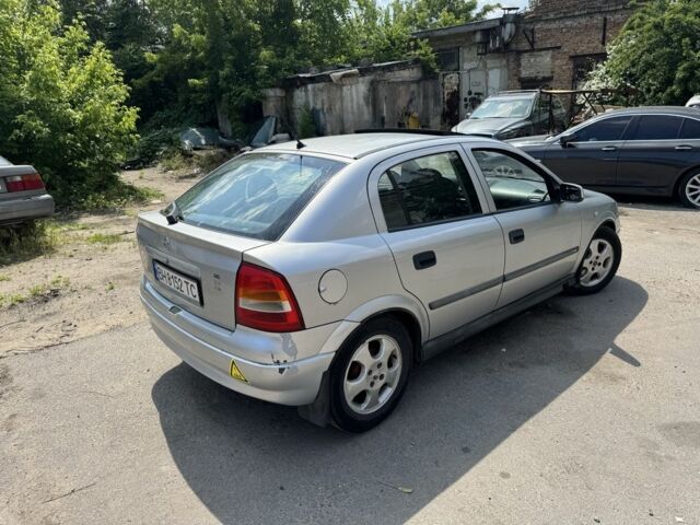 Серый Опель Астра, объемом двигателя 1.6 л и пробегом 301 тыс. км за 3400 $, фото 3 на Automoto.ua