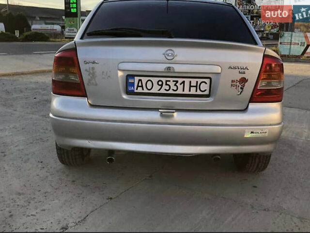 Серый Опель Астра, объемом двигателя 1.6 л и пробегом 244 тыс. км за 3000 $, фото 2 на Automoto.ua
