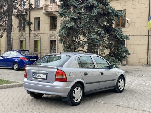 Серый Опель Астра, объемом двигателя 1.2 л и пробегом 300 тыс. км за 3150 $, фото 4 на Automoto.ua