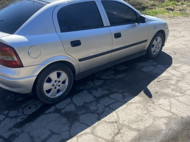 Сірий Опель Астра, об'ємом двигуна 0 л та пробігом 275 тис. км за 3300 $, фото 2 на Automoto.ua