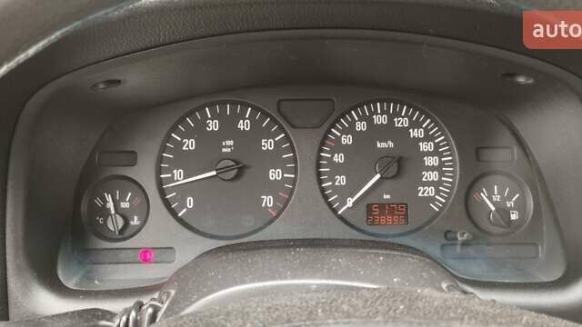 Серый Опель Астра, объемом двигателя 1.6 л и пробегом 239 тыс. км за 3800 $, фото 4 на Automoto.ua