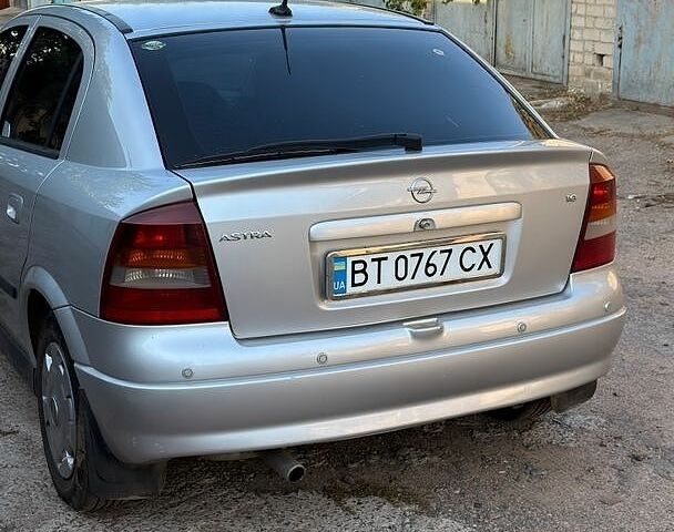 Сірий Опель Астра, об'ємом двигуна 1.6 л та пробігом 239 тис. км за 3700 $, фото 3 на Automoto.ua
