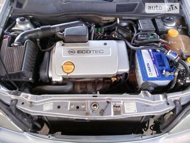 Сірий Опель Астра, об'ємом двигуна 1.6 л та пробігом 50 тис. км за 3850 $, фото 1 на Automoto.ua