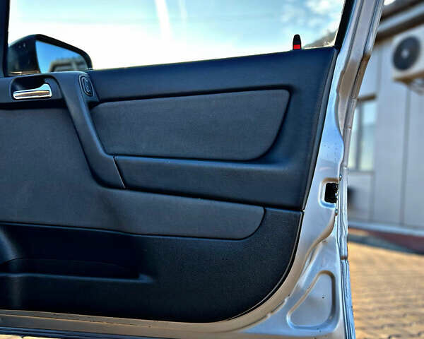 Серый Опель Астра, объемом двигателя 1.6 л и пробегом 110 тыс. км за 2800 $, фото 30 на Automoto.ua