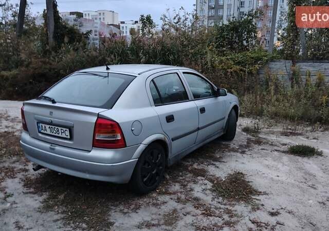 Серый Опель Астра, объемом двигателя 1.6 л и пробегом 289 тыс. км за 1849 $, фото 4 на Automoto.ua