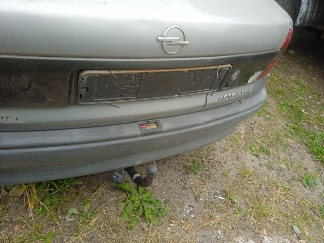 Серый Опель Астра, объемом двигателя 0 л и пробегом 230 тыс. км за 450 $, фото 4 на Automoto.ua