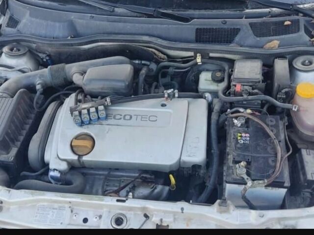 Серый Опель Астра, объемом двигателя 0 л и пробегом 254 тыс. км за 2050 $, фото 3 на Automoto.ua