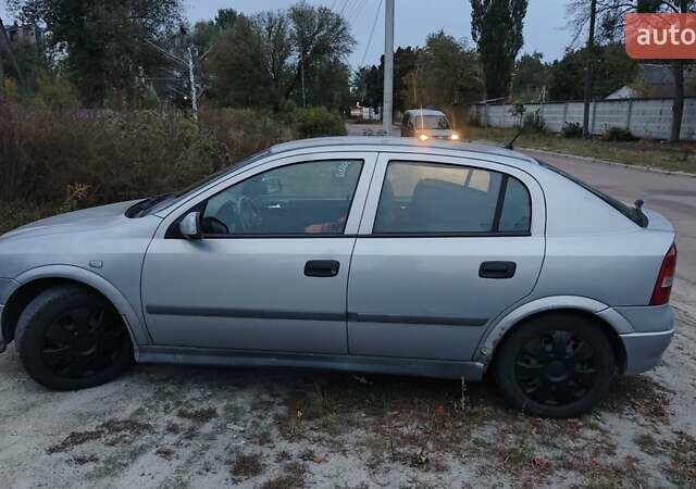 Серый Опель Астра, объемом двигателя 1.6 л и пробегом 289 тыс. км за 1849 $, фото 5 на Automoto.ua