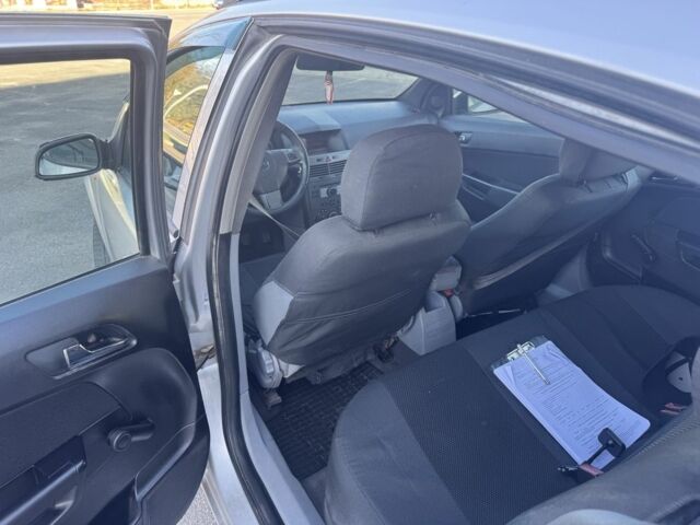 Серый Опель Астра, объемом двигателя 1.4 л и пробегом 300 тыс. км за 2800 $, фото 4 на Automoto.ua