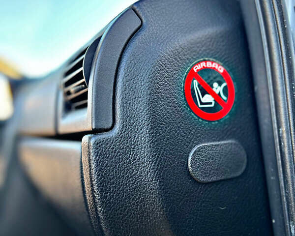 Серый Опель Астра, объемом двигателя 1.6 л и пробегом 110 тыс. км за 2800 $, фото 29 на Automoto.ua