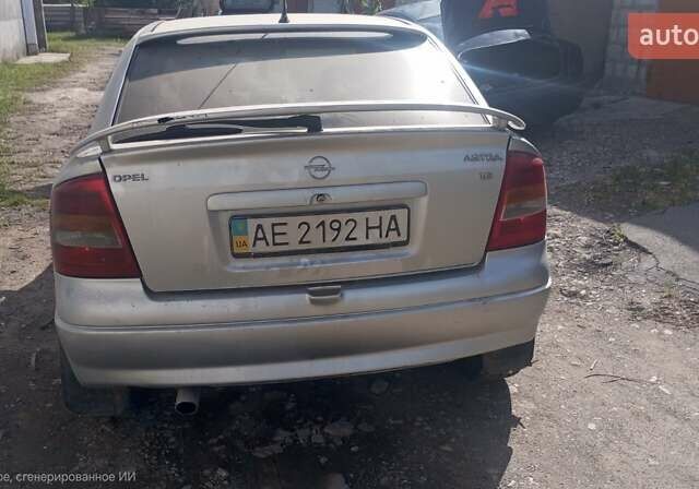 Серый Опель Астра, объемом двигателя 1.6 л и пробегом 415 тыс. км за 3200 $, фото 2 на Automoto.ua