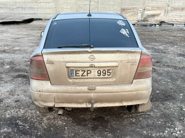 Серый Опель Астра, объемом двигателя 1.7 л и пробегом 340 тыс. км за 1600 $, фото 2 на Automoto.ua