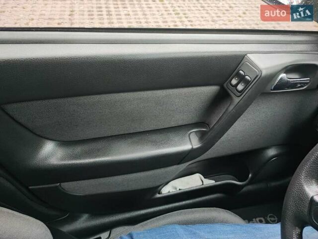 Сірий Опель Астра, об'ємом двигуна 1.6 л та пробігом 232 тис. км за 3500 $, фото 26 на Automoto.ua